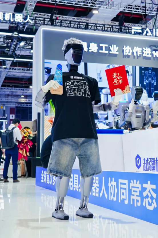 从机械臂到人形机器人越疆机器人具身工业率先登场(图7)