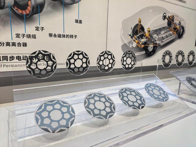 从湖南第一炉铁水到机器人的电机涟钢勇闯“高端局”(图3)